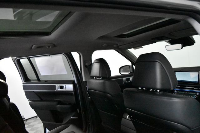 New 2027 Silver Hyundai Limited AWD image 35