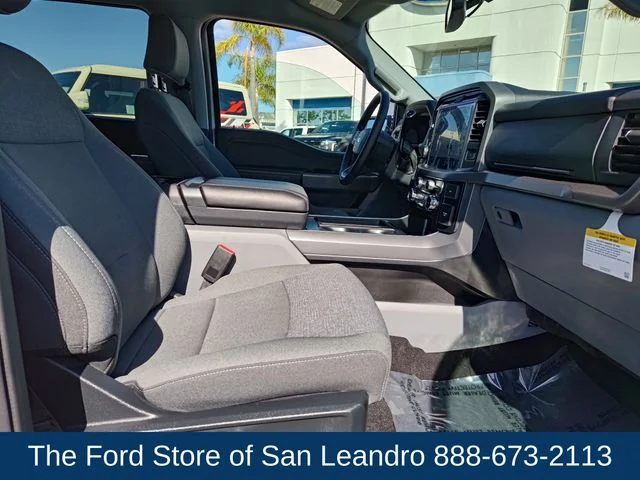 Used 2025 Oxford White Ford XLT image 14