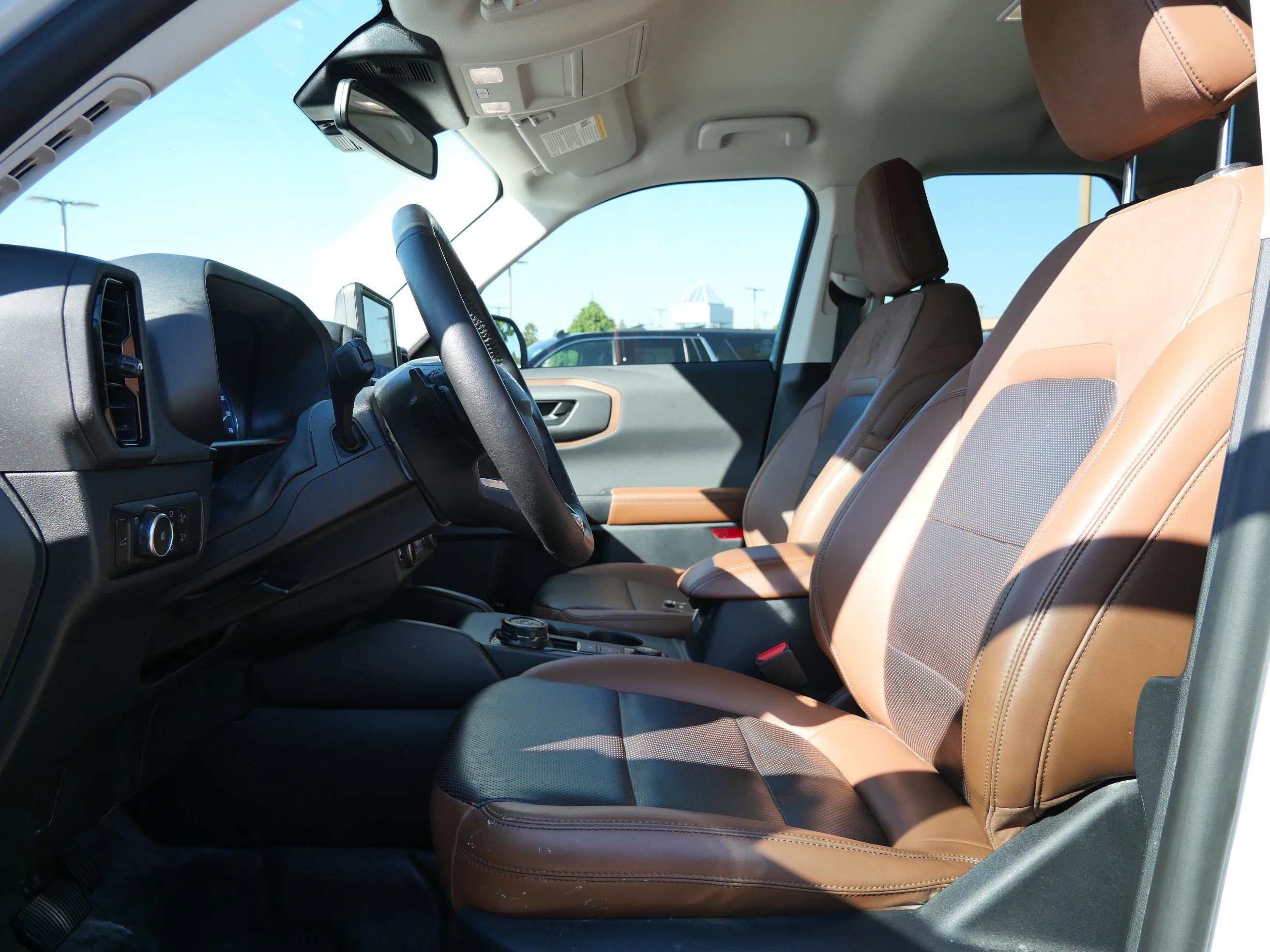 Certified Used 2023 Oxford White Ford Badlands image 10