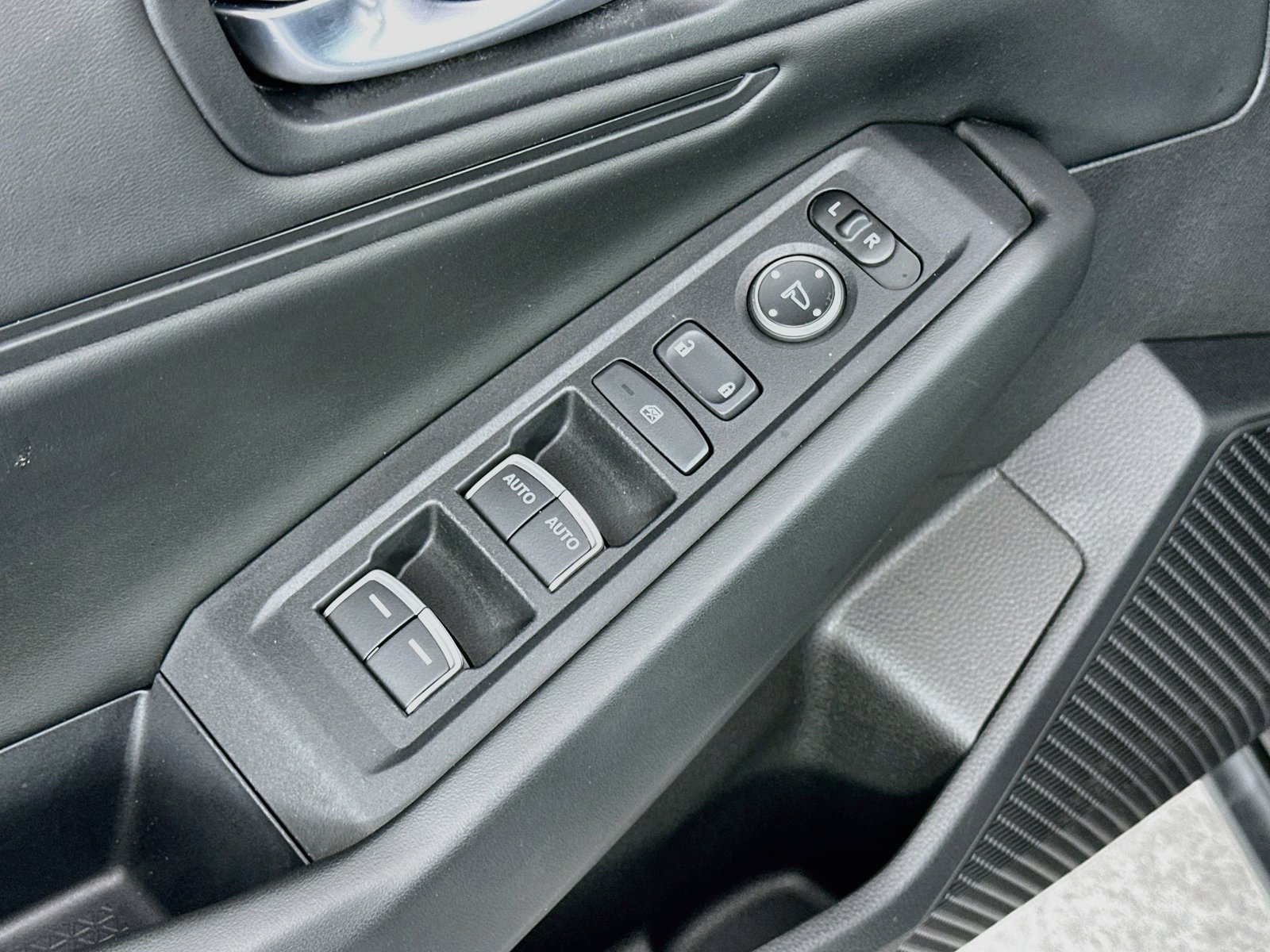 2023 Honda Accord EX - Photo 23