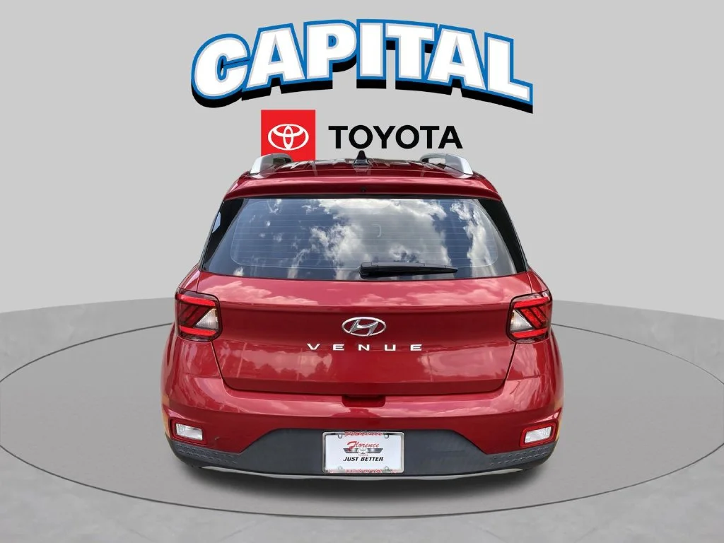 Used 2022 Red Hyundai Limited image 12