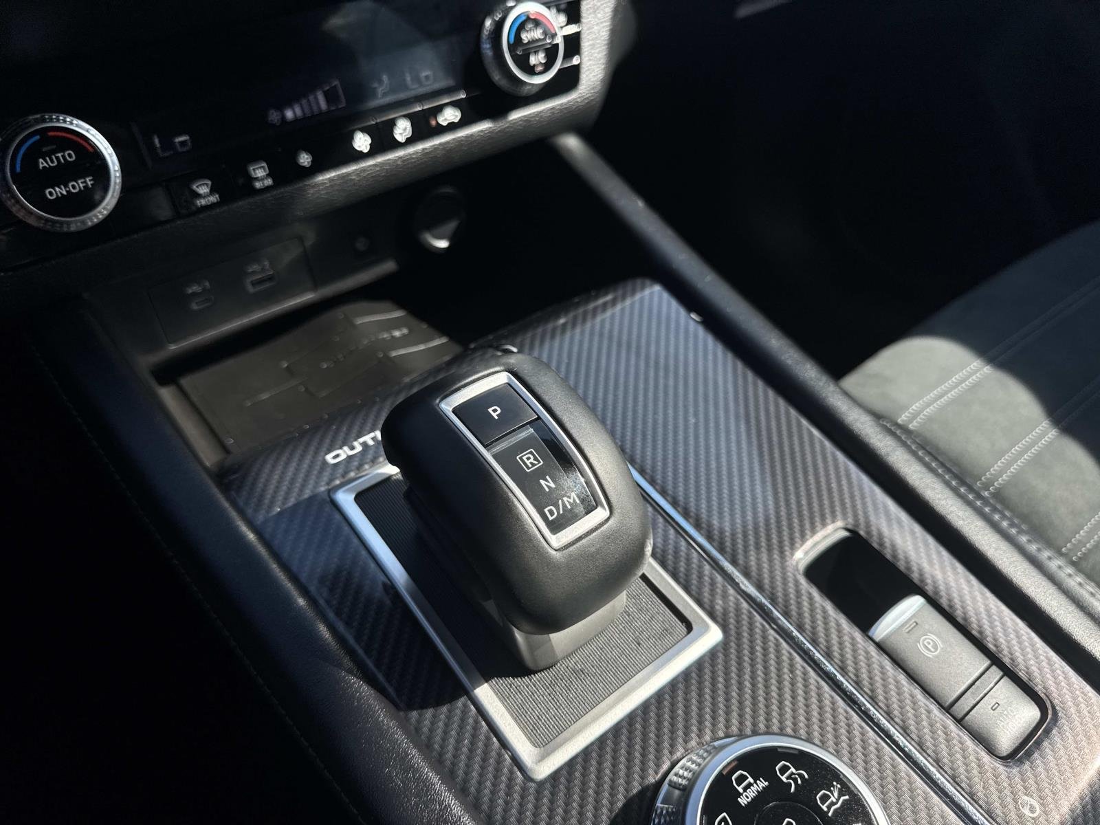 Used 2022 Alloy Silver Metallic Mitsubishi SE Launch Edition image 26
