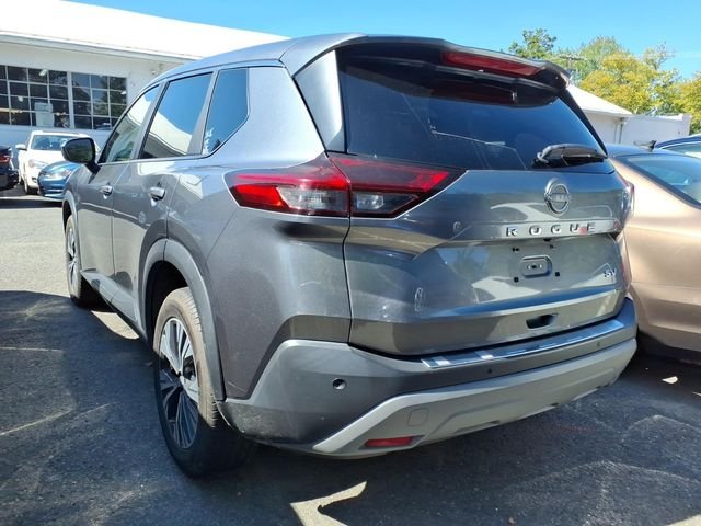 Used 2023 Gray Nissan SV image 5