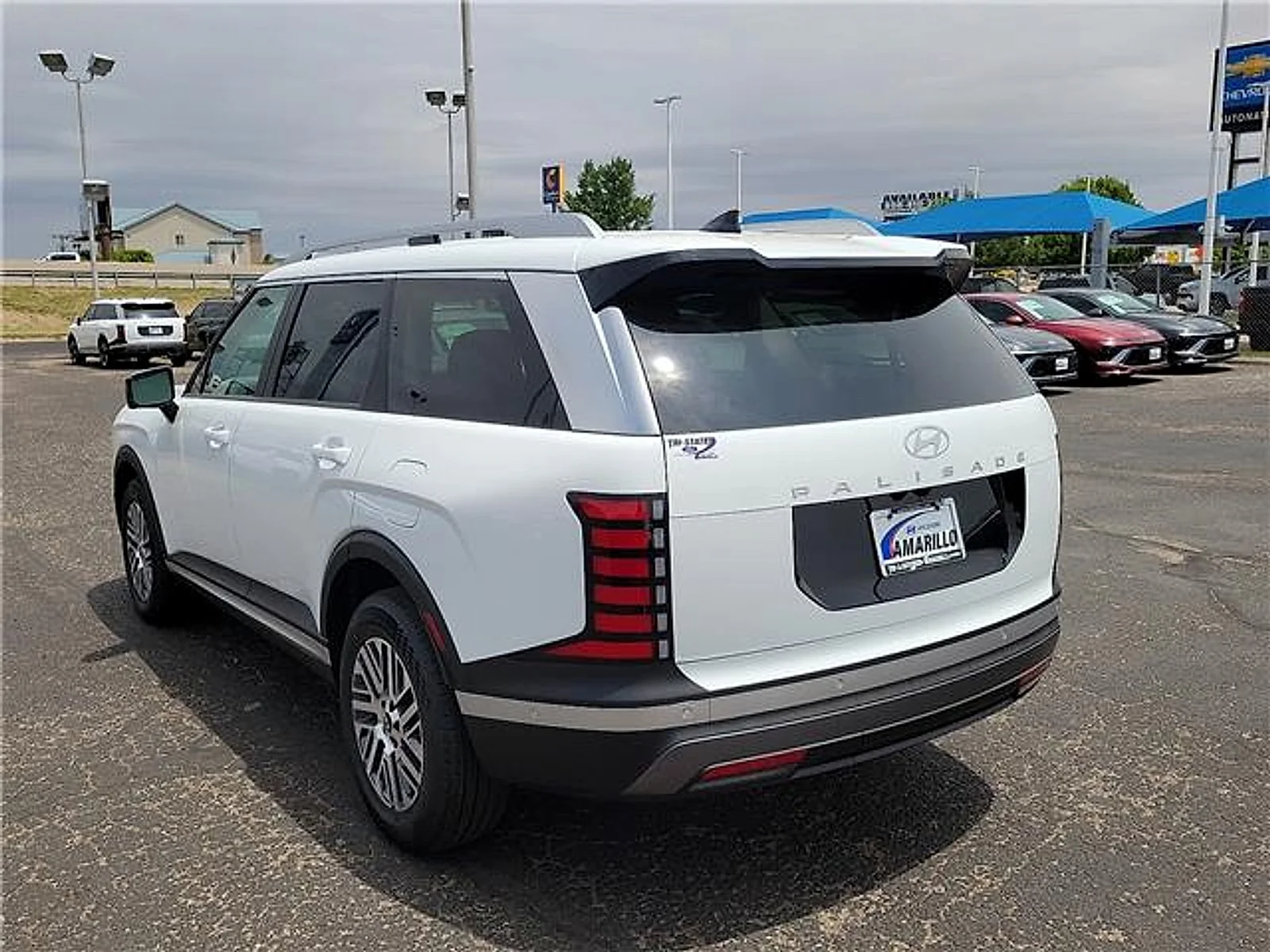 New 2026 White Hyundai SEL Premium image 3