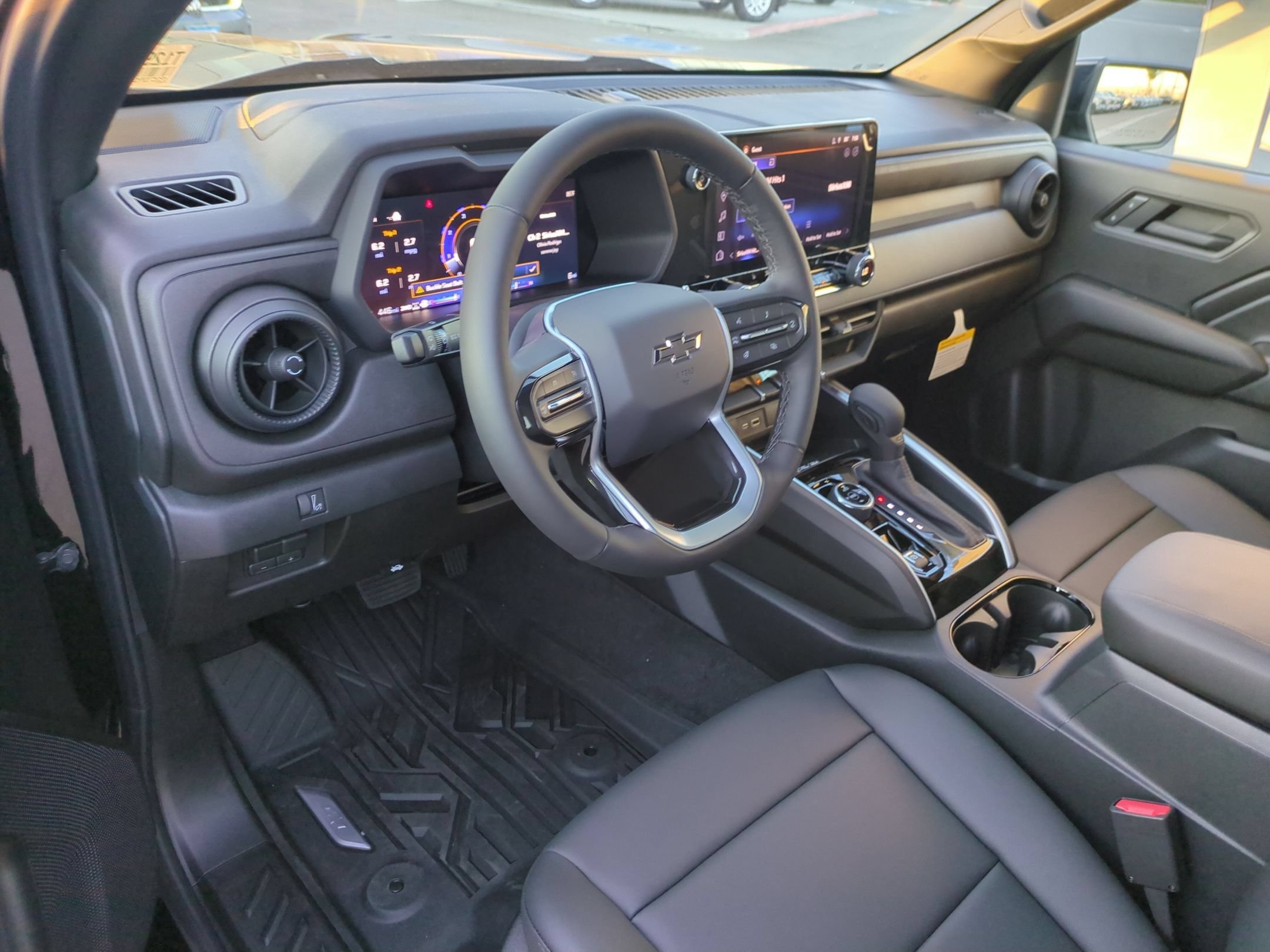 2026 Chevrolet Colorado Trail Boss - Photo 10