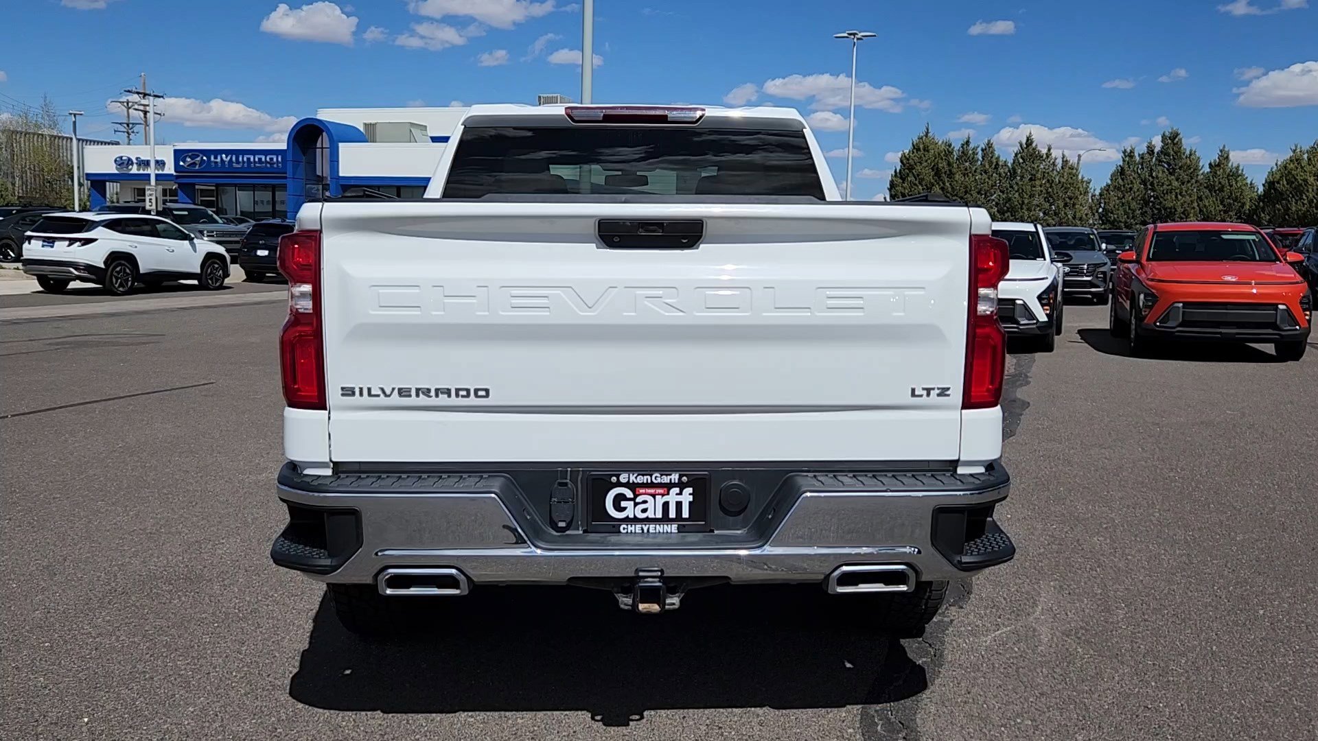 Used 2020 Summit White Chevrolet LTZ image 20