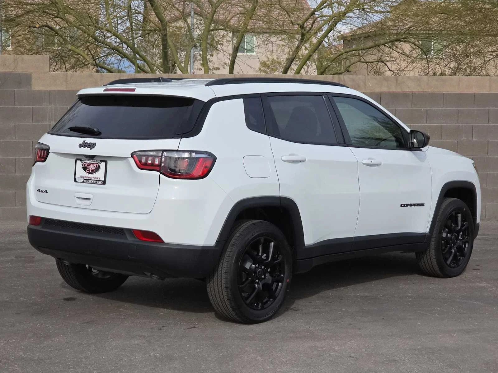 Used 2026 Bright White Clearcoat Jeep Latitude Altitude image 8
