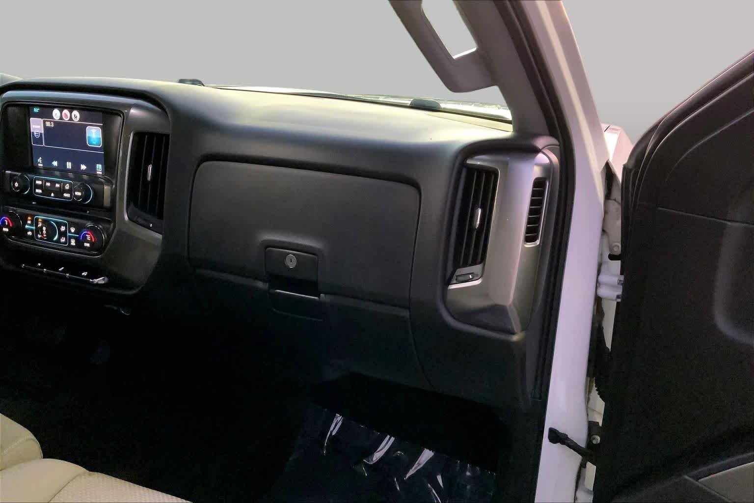Used 2014 Summit White Chevrolet LT image 16