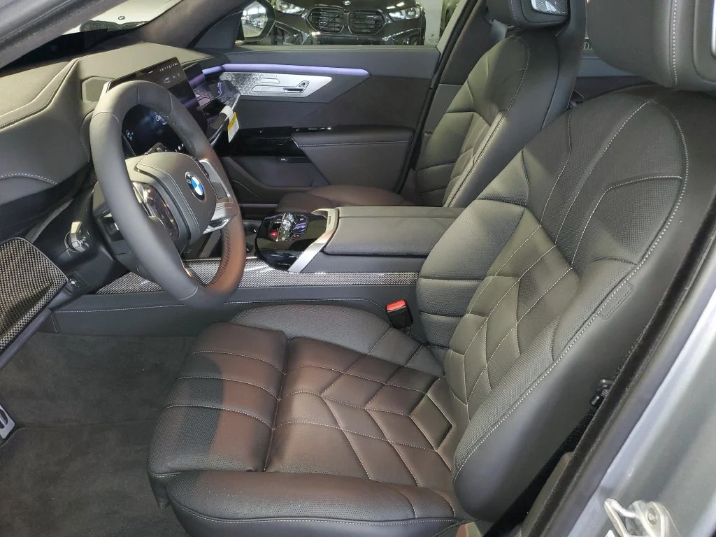New 2027 BMW Individual Two-Tone Oxide Grey Metallic with Black Sapphire Metallic BMW  image 16
