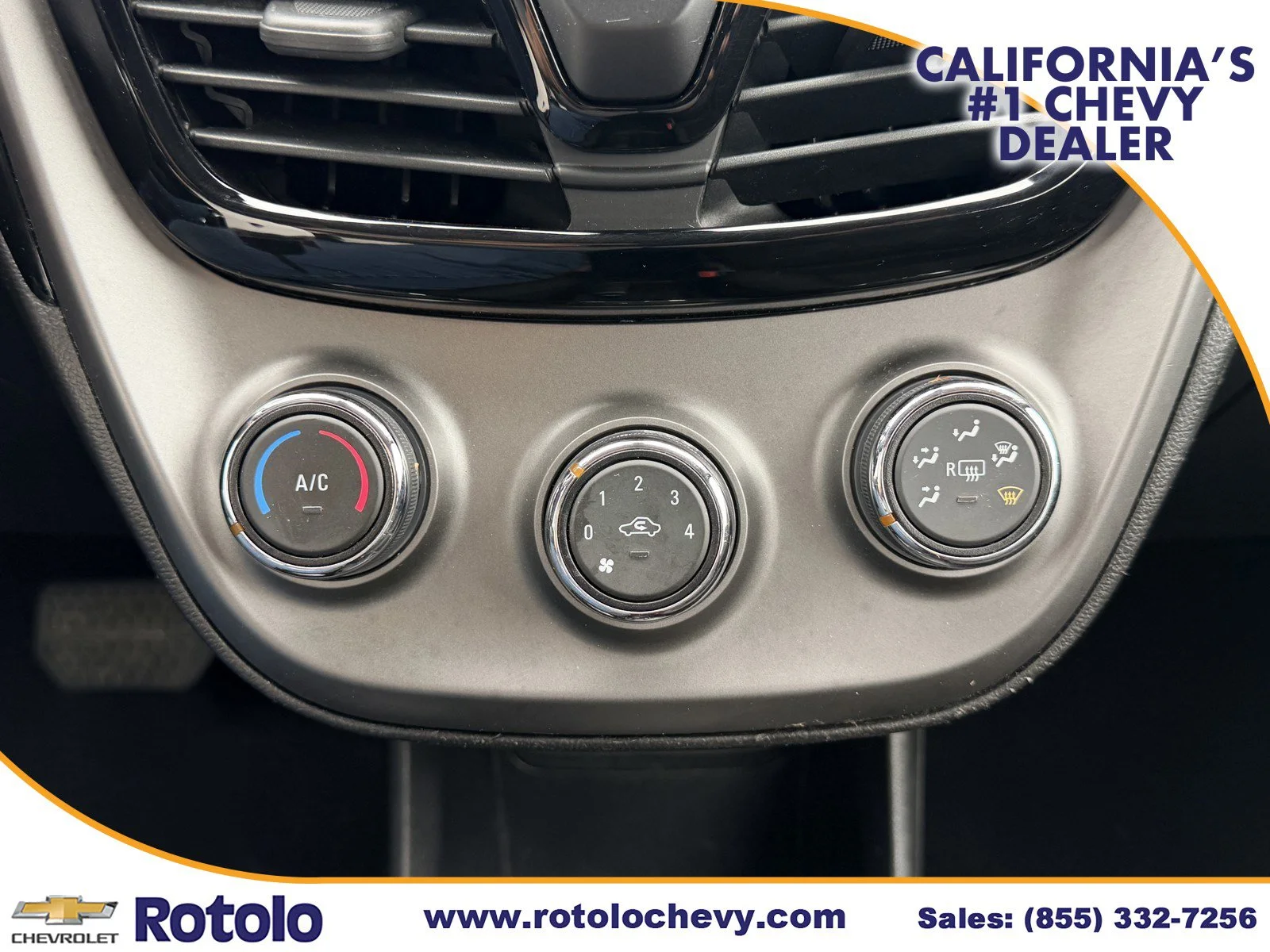Used 2021 (Metallic paint.) Chevrolet 1LT image 19