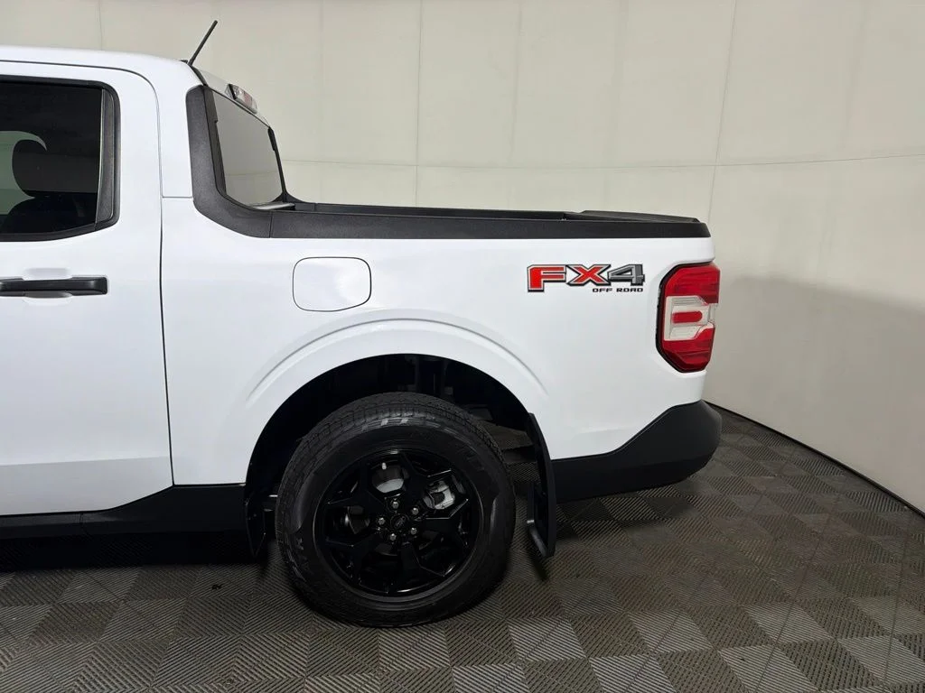 Used 2024 White Ford XLT image 5