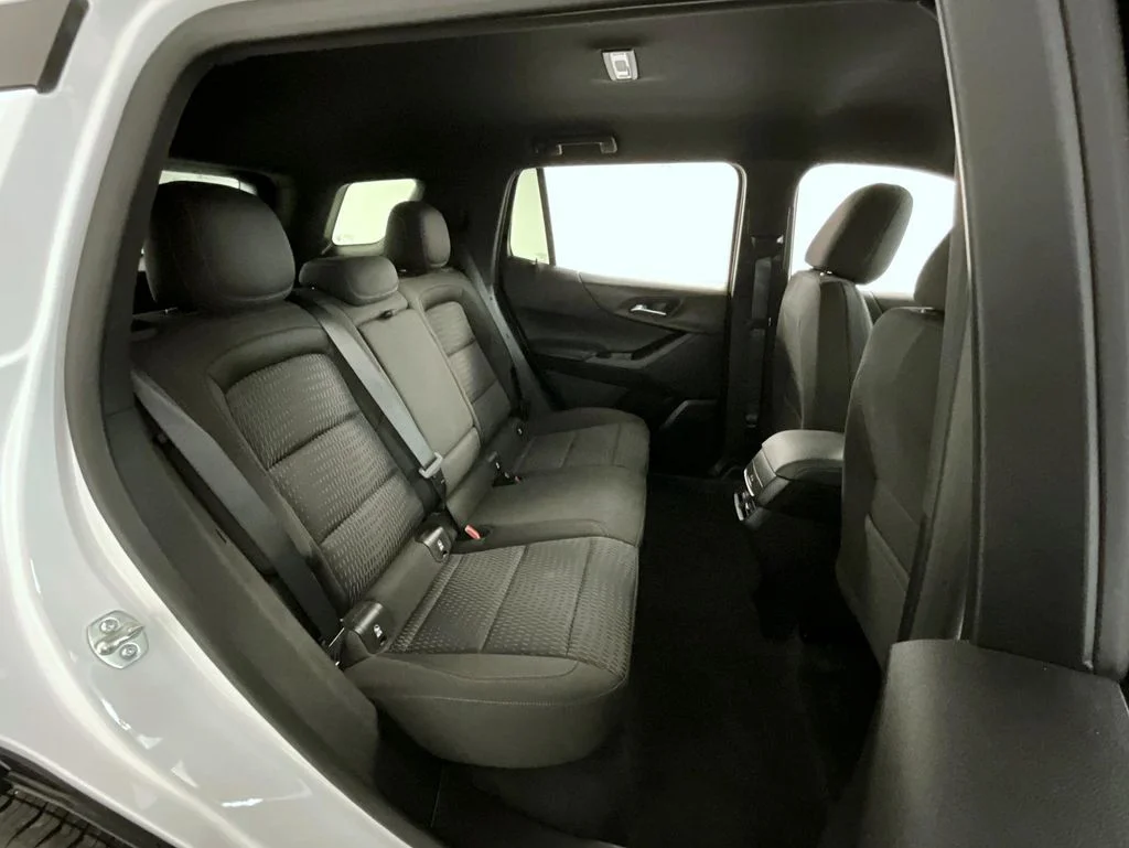2026 Chevrolet Equinox LT - Photo 18