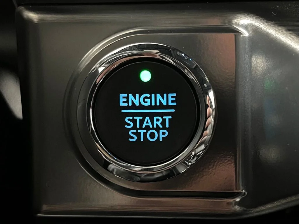 Used 2023 White Ford Lariat image 34