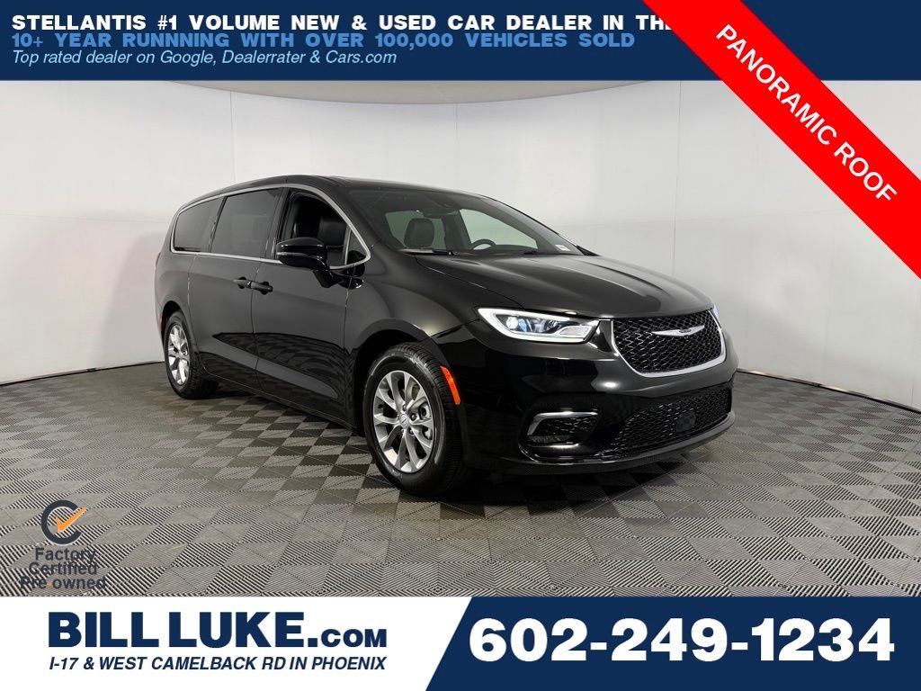 2026 Chrysler Pacifica Limited's photo