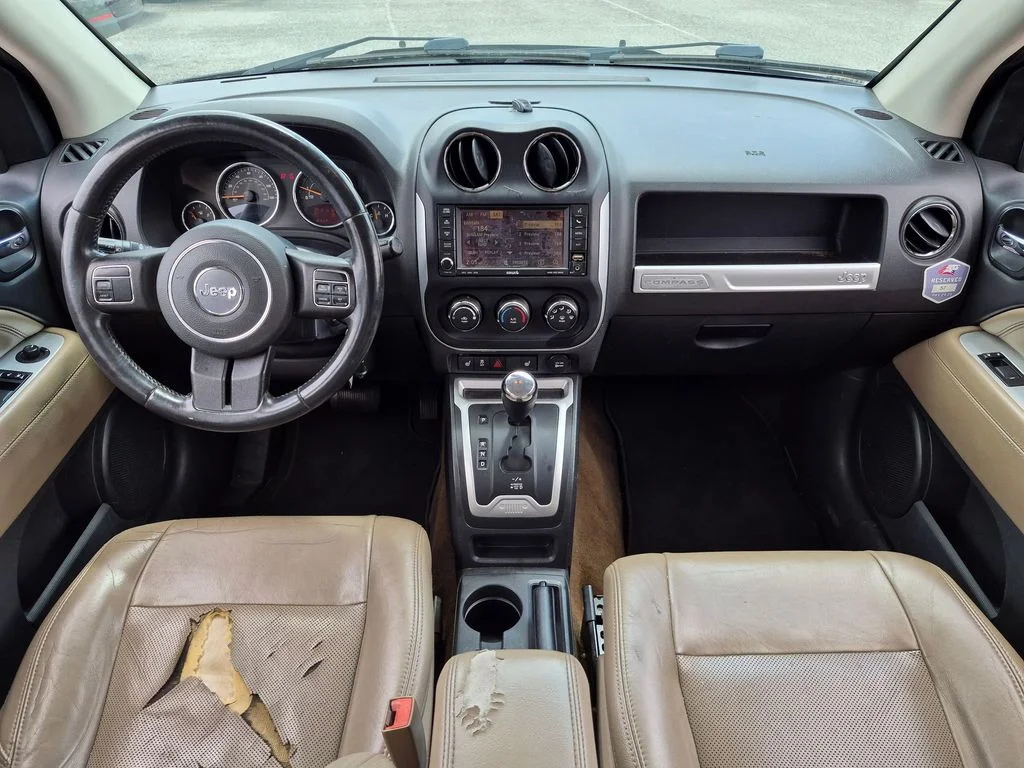 Used 2014 Black Jeep Latitude image 24