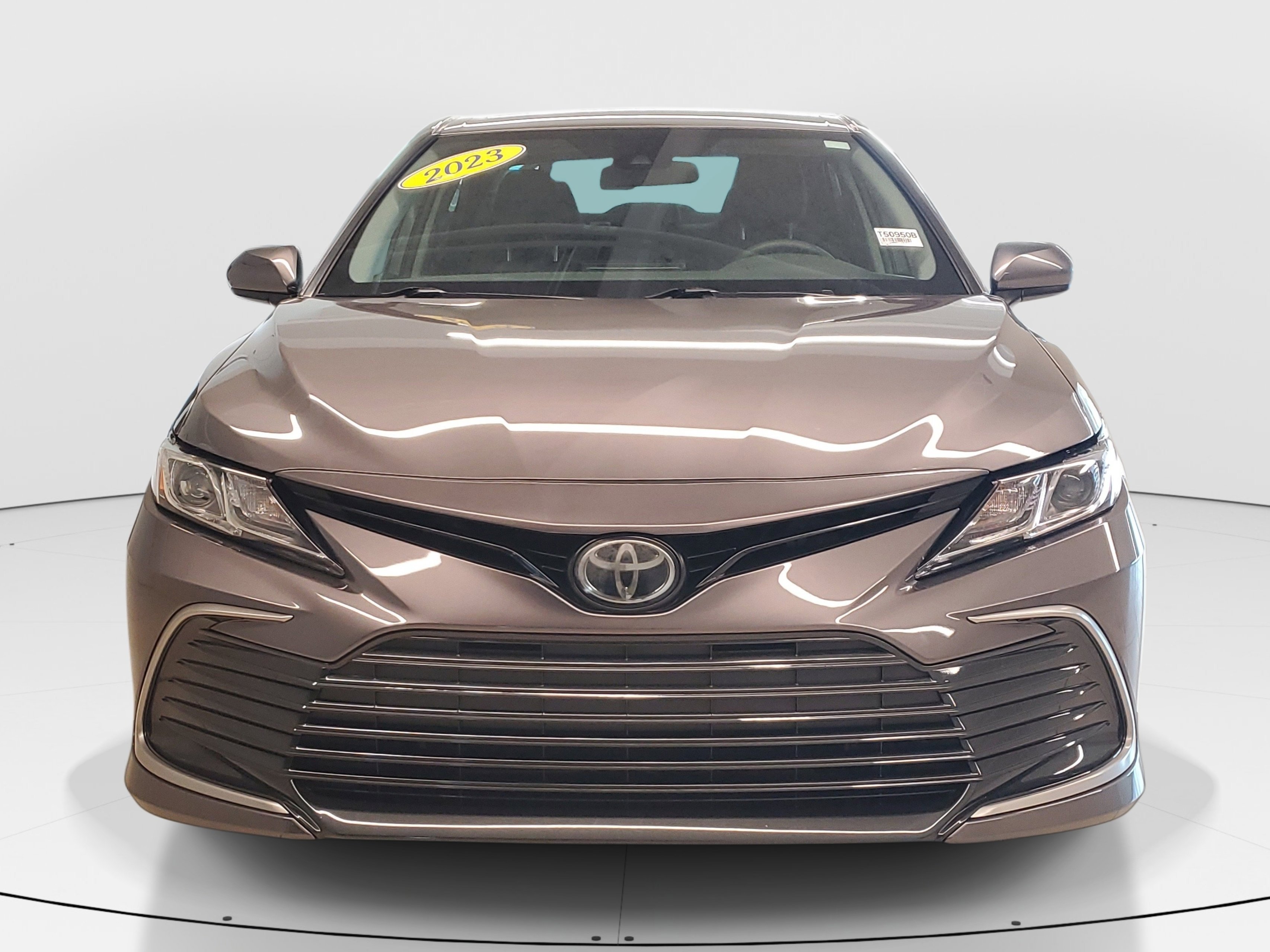 Used 2023 Predawn Gray Mica Toyota LE image 2