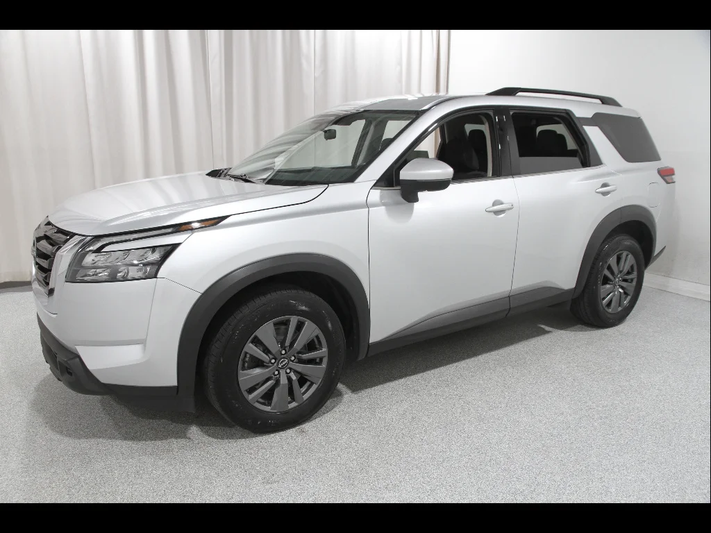 Used 2024 Brilliant Silver Metallic Nissan SV image 3