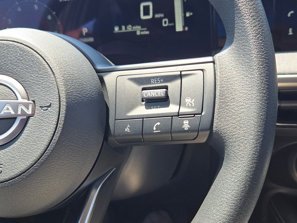 Used 2025 White Nissan SV image 24