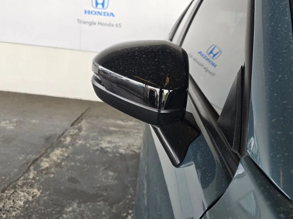 Used 2025  Honda Sport image 33