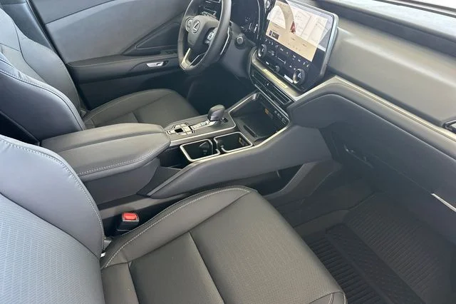 New 2026 Wind Chill Pearl Lexus PREMIUM AWD image 15