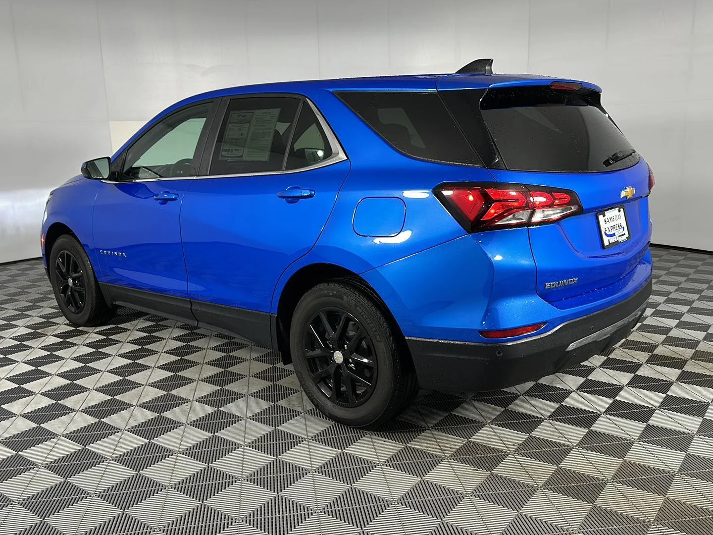 Used 2024 Riptide Blue Chevrolet LT image 5