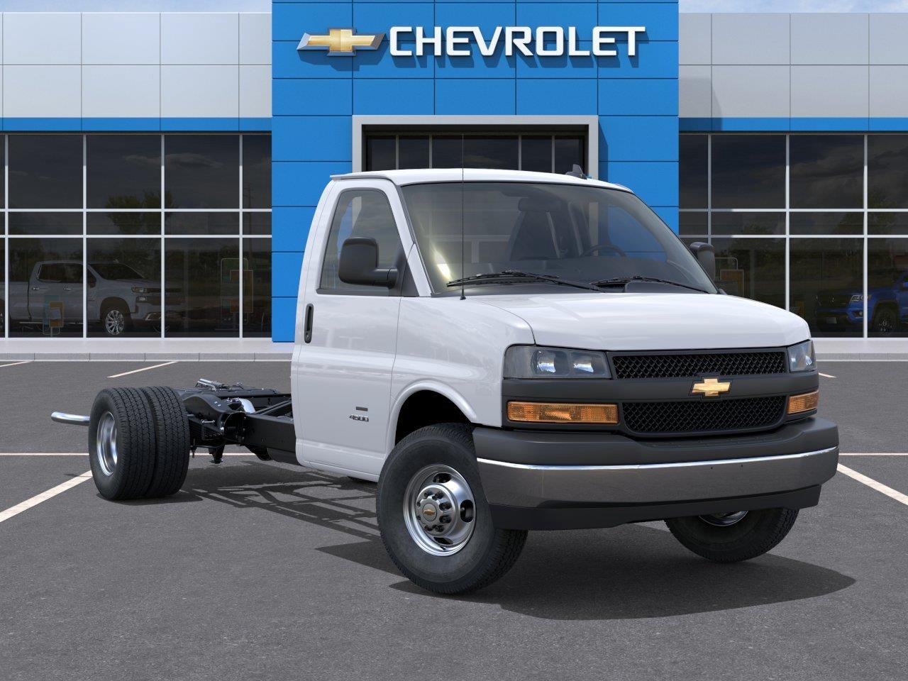 New 2025 Summit White Chevrolet 1WT image 7