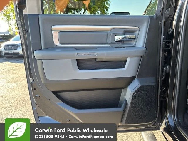 Used 2018 Black Ram Big Horn image 28