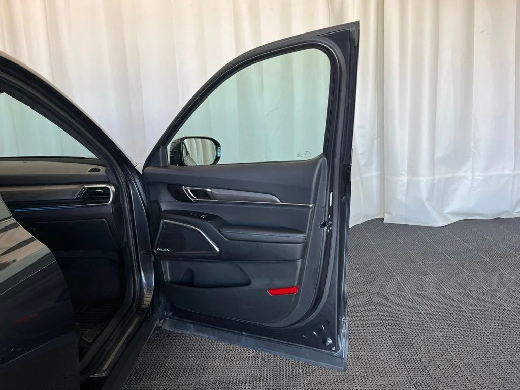 Used 2023 Gray Kia SX image 20