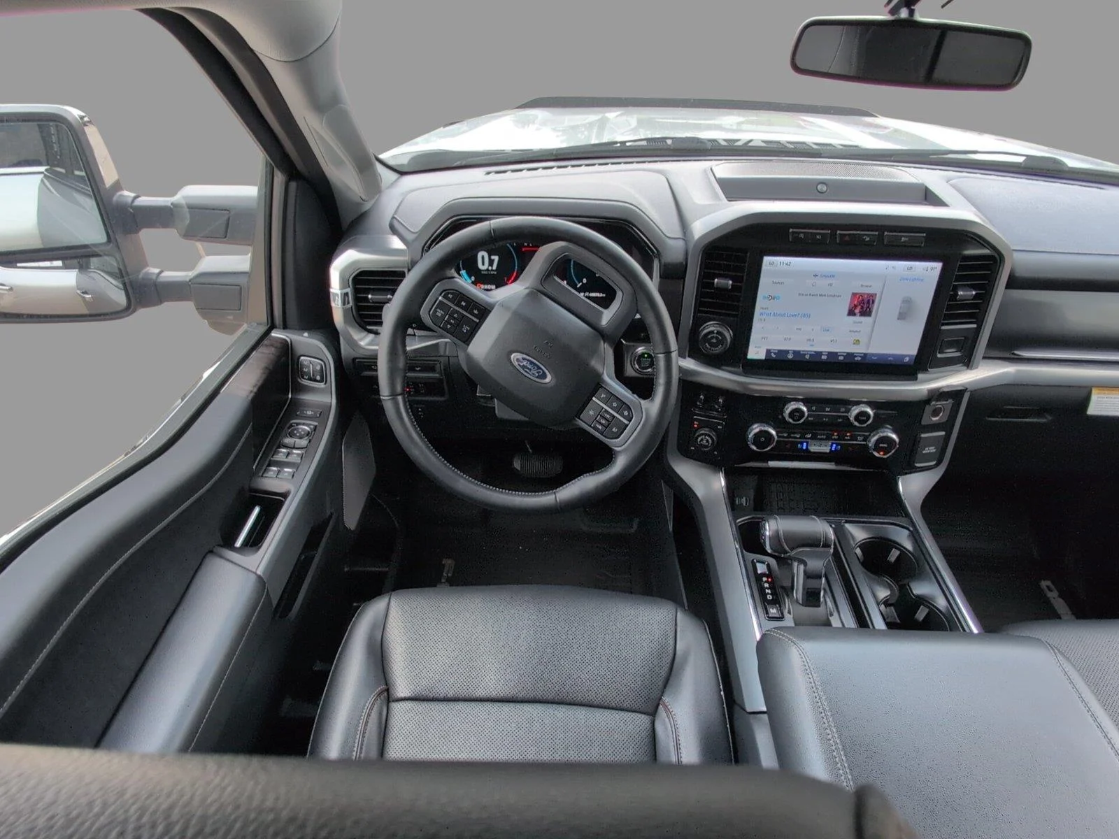 Used 2023 Iconic Silver Metallic Ford LARIAT image 27