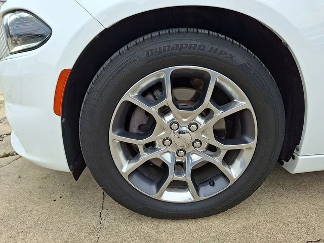 Used 2017 White Dodge SXT image 28