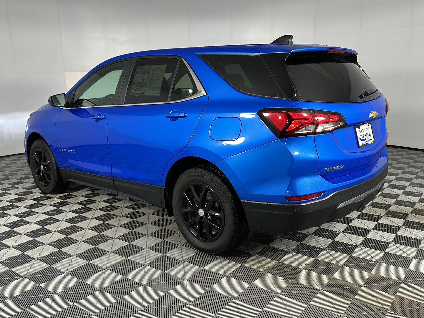 Used 2024 Riptide Blue Chevrolet LT image 5