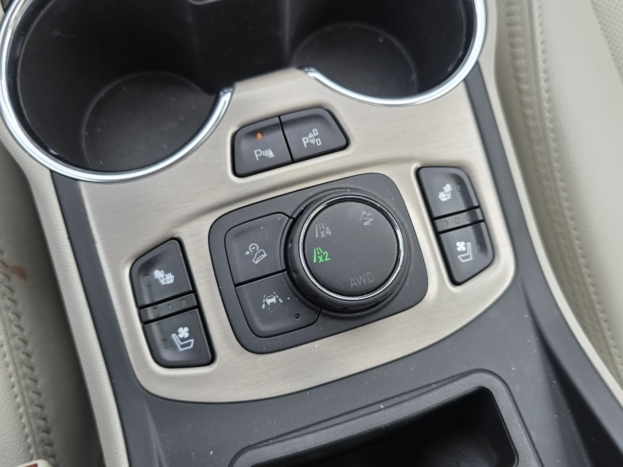 2024 GMC Terrain Denali - Photo 8