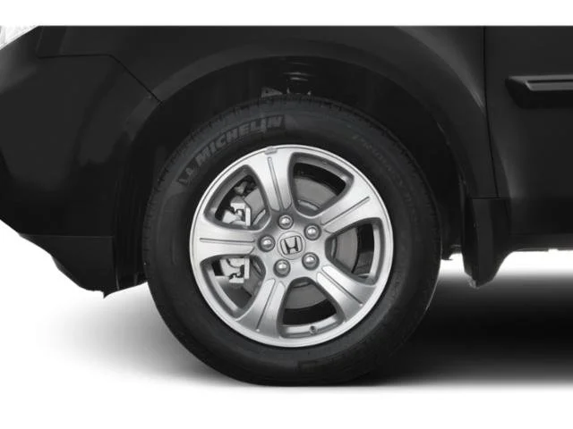 Used 2015 Silver Honda EX-L image 11
