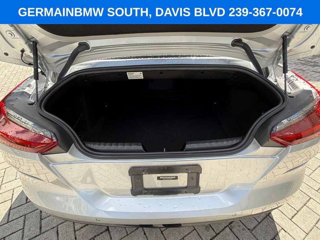 Used 2021 Glacier Silver Metallic BMW sDrive30i image 24