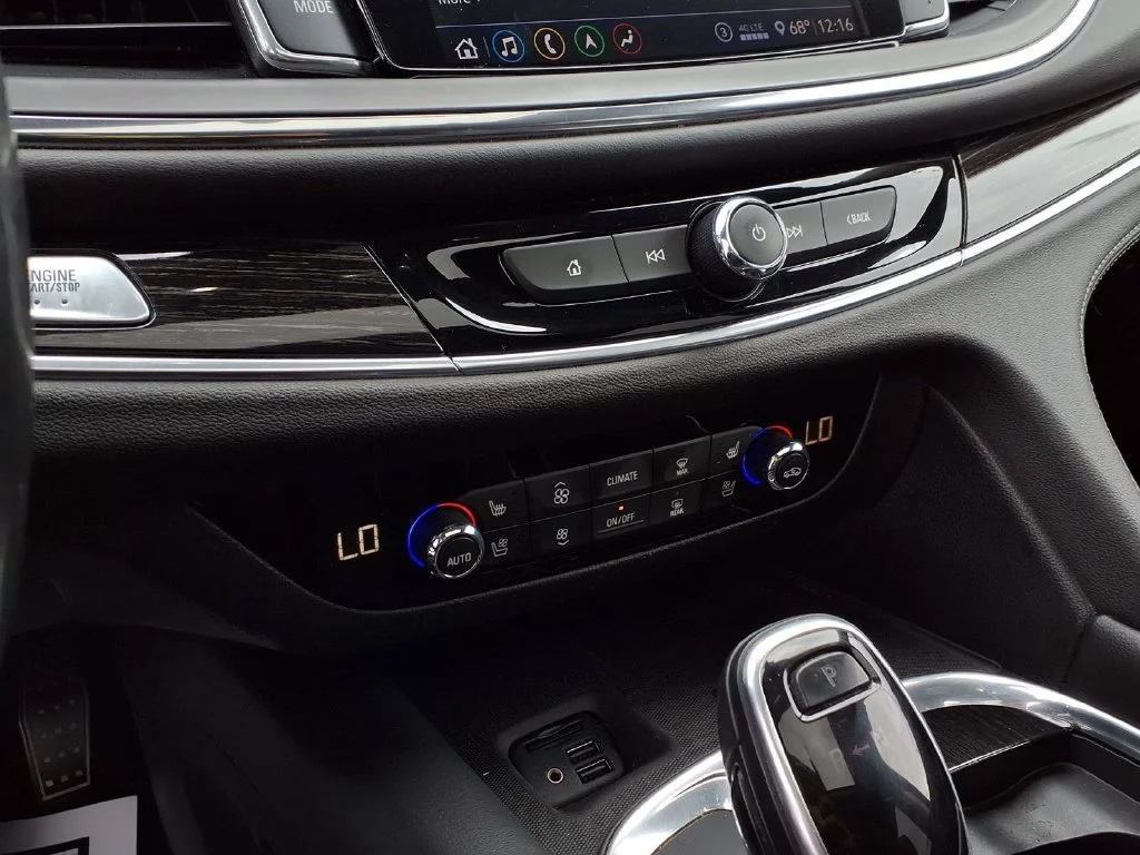 Used 2020 White Frost Tricoat Buick Avenir image 5