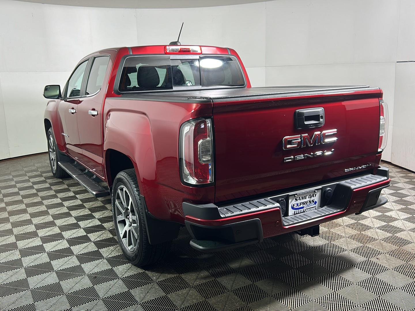 Used 2021 Cayenne Red Tintcoat GMC 4WD Denali image 9