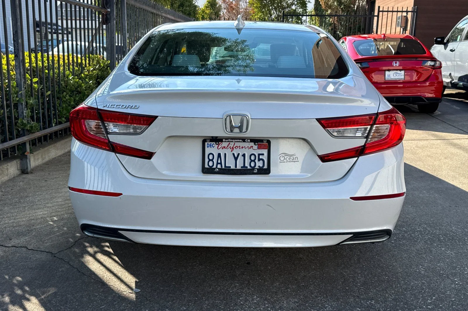 Used 2018 White Honda LX image 5