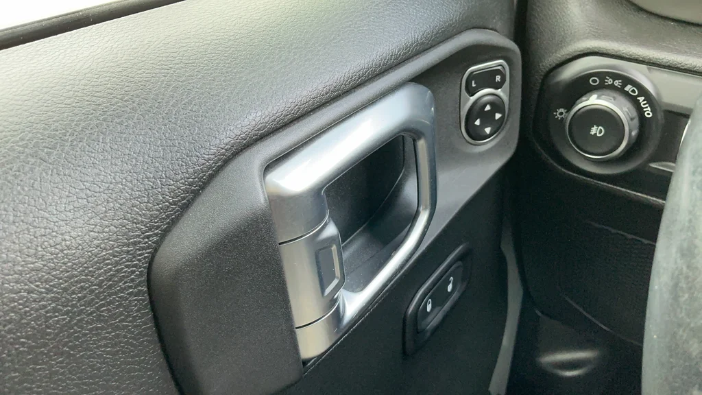Certified Used 2020 Silver Jeep Sport S image 11