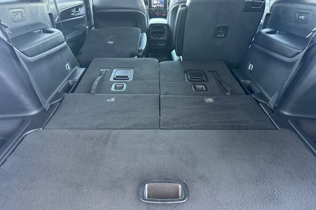 Certified Used 2023 White Jeep Altitude image 16