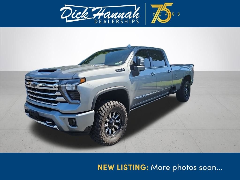 2025 Chevrolet Silverado HD High Country 4WD Crew Cab Long Box SRW's photo