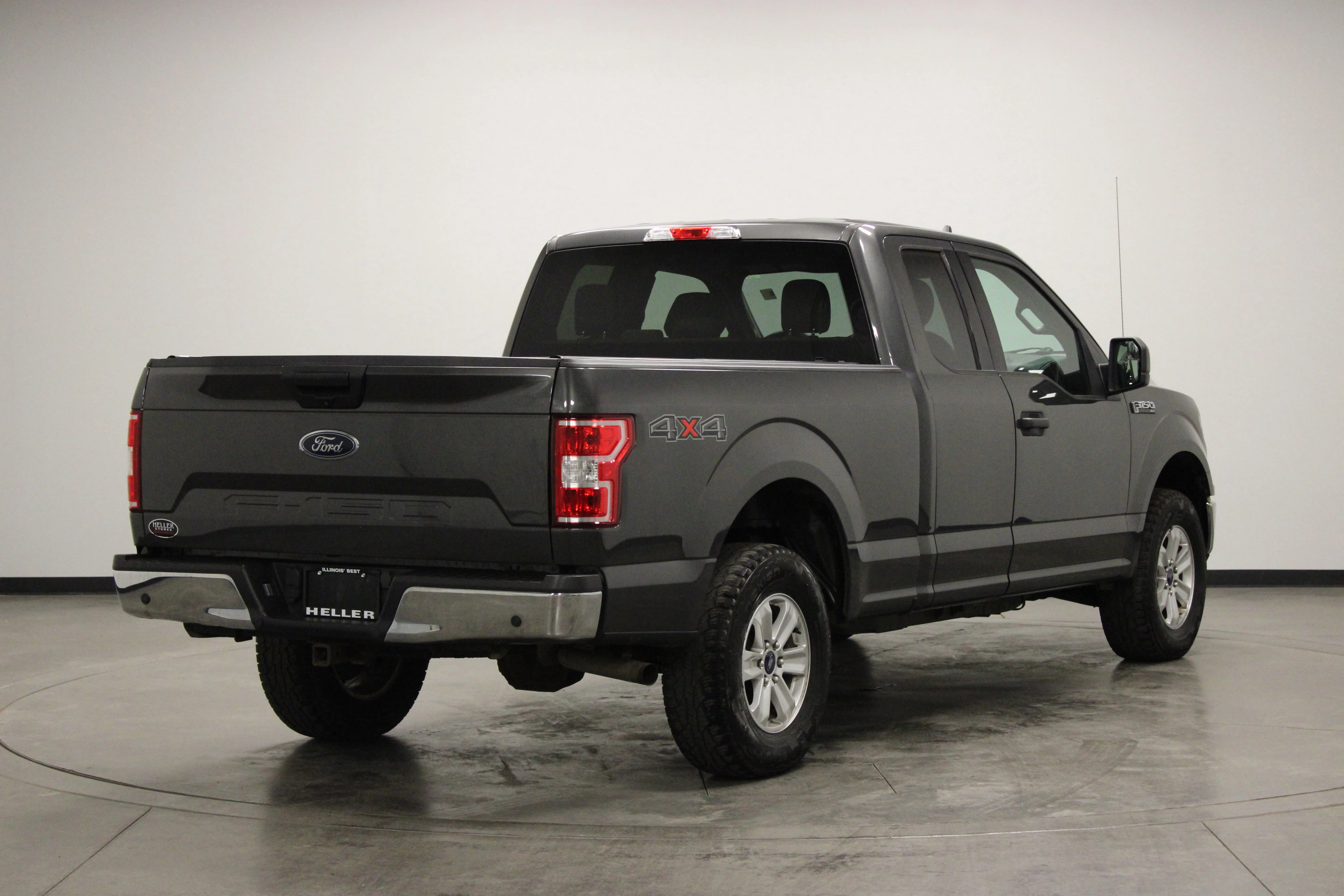 Used 2020 Magnetic Metallic Ford XLT image 8