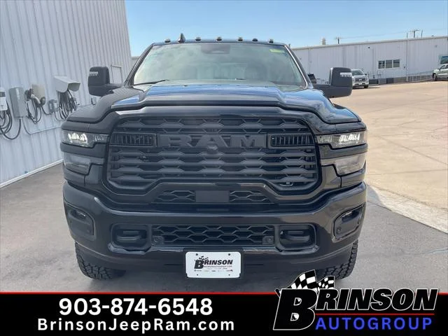 New 2026 Diamond Black Crystal Pearl-Coat Exterior Paint RAM LONE STAR image 2