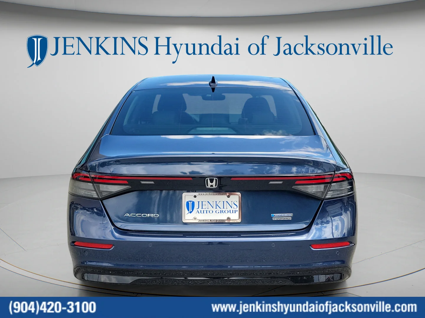 Used 2024 Canyon River Blue Metallic Honda Touring image 4