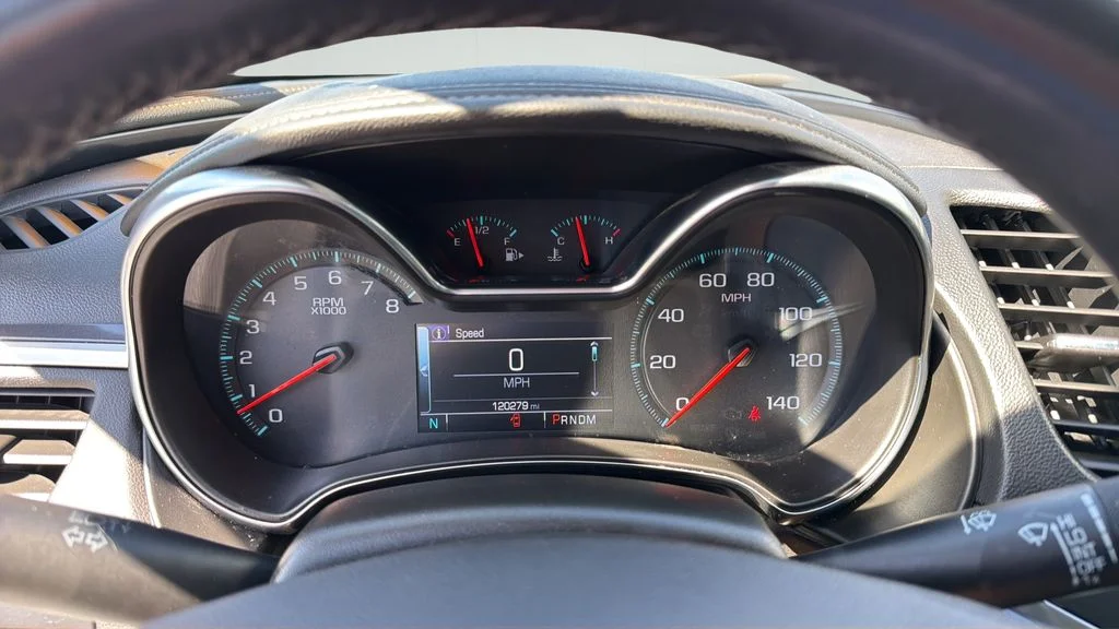 Used 2017 White Chevrolet LT image 24