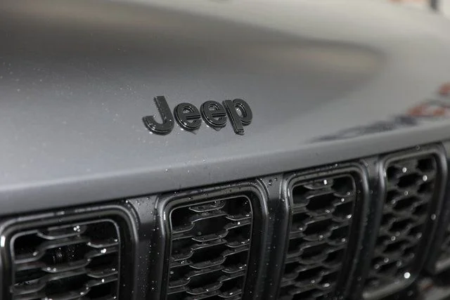 2025 Jeep Grand Cherokee Altitude - Photo 26