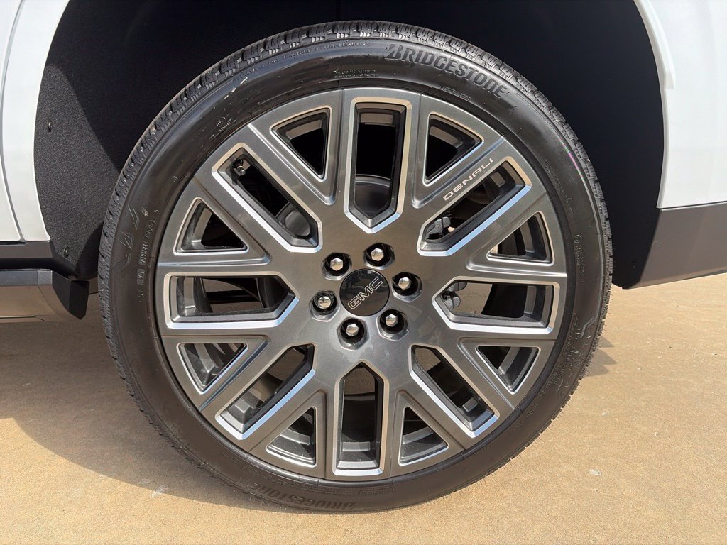New 2026 Glacier White Tricoat GMC Denali Ultimate image 60
