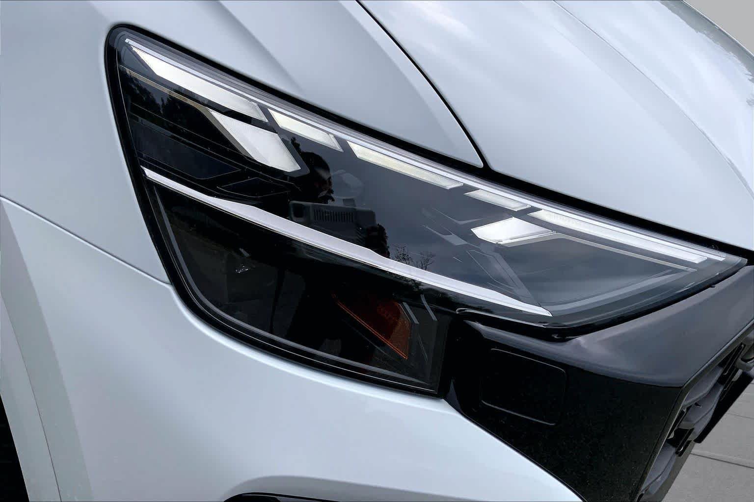 Used 2026 Carrara White Audi Premium Plus image 27