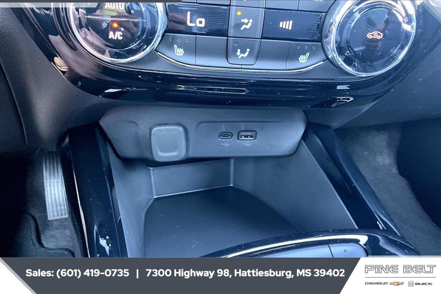 2026 Chevrolet Trax RS - Photo 24