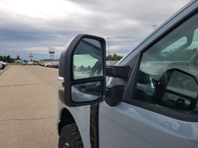 New 2026 Gray Ford Lariat image 9