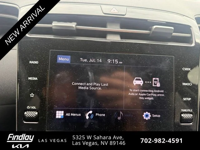 Used 2024 White Hyundai SE image 9